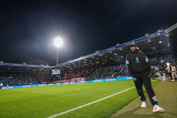 Fortuna-Cheftrainer Daniel Thioune. - © Christoph Reichwein/dpa