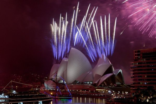 Silvester in Sydney. - © Dan Himbrechts/AAP/dpa