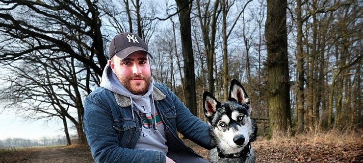 Gabriell (18) und seine junge Husky-Hündin Akira. Der Schüler hofft, dass er den Hund trotz des Vorfalls behalten darf. - © Andreas Frücht