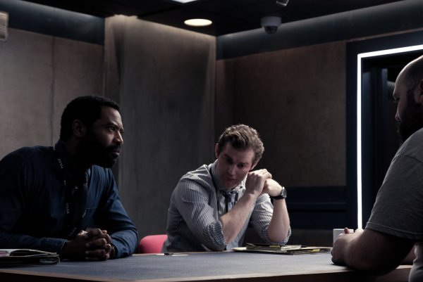 Nicholas Pinnock und Mark Stanley aus der Besetzung von "Criminal: Great Britain". - © Jose Haro/Netflix