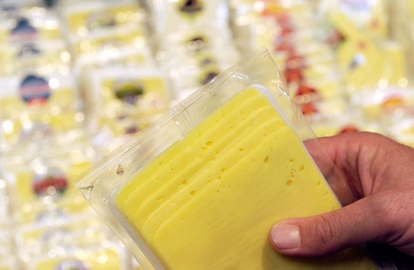 Käse aller Art war bei Verbraucherinnen und Verbrauchern beliebter. (Archivbild) - © picture alliance / dpa
