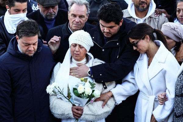 «Er war nur schuldig, mein Bruder zu sein.» - © Clement Mahoudeau/AFP/dpa