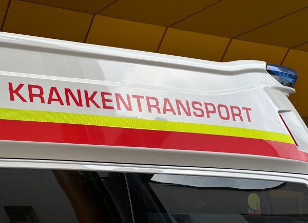 In einem winzigen Spalt war ein junger Deutscher im österreichischen Wintersportort Sölden stundenlang eingeklemmt. - © Matthias Röder/dpa