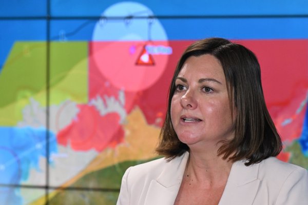 Australiens Katastrophenschutzministerin Kristy McBain warnte vor der zerstörerisch Kraft von Zyklon «Fina». - © Lukas Coch/AAP/dpa