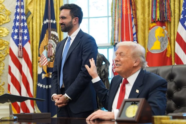 Trump schien von Mamdani begeistert. - © Evan Vucci/AP/dpa