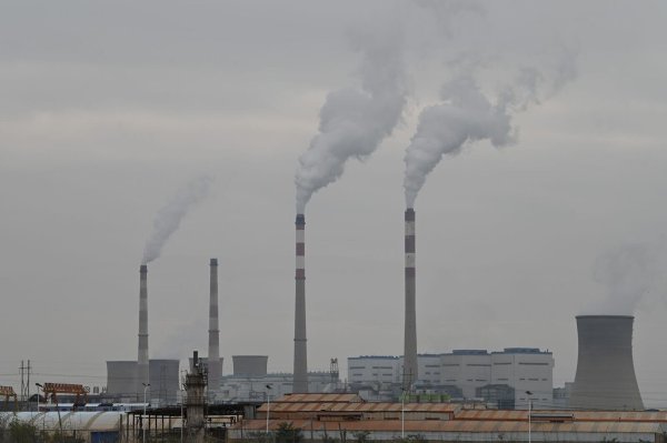 Greenpeace hat einen sinkenden Zubau von Kohlekraftkapazität in China errechnet. (Symbolbild) - © Johannes Neudecker/dpa