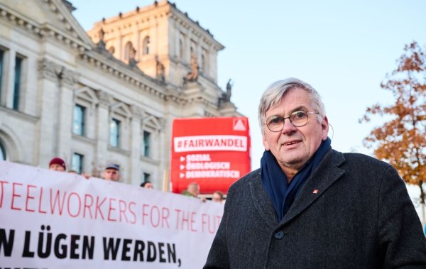Jörg Hofmann - © Foto: Annette Riedl/dpa