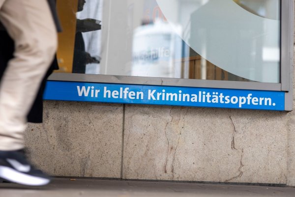 Der Weiße Ring hat sich mit der Frage befasst: Wann können psychisch kranke Menschen - © Helmut Fricke/dpa