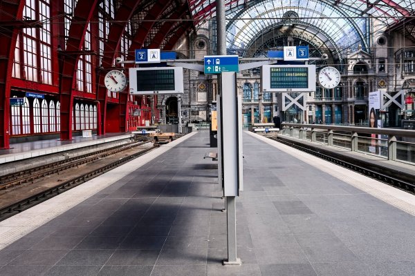 In Belgien laufen seit der Parlamentswahl im Juni noch die Koalitionsverhandlungen. - © Dirk Waem/BELGA/dpa