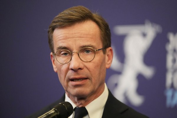Der schwedische Regierungschef Kristersson will vorsätzliche Beschädigungen an Unterseekabeln in der Ostsee nicht dulden. (Archivbild) - © Sergei Grits/AP/dpa