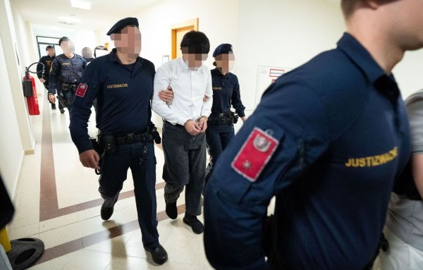 Sieben Jugendliche wurden verurteilt. (Archivbild) - © Georg Hochmuth/APA/dpa