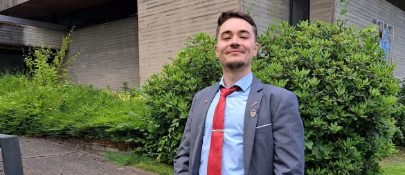 Der 29-jährige Paul Kuhlemann wirft seinen Hut für Die Partei in den Ring ums Landratsamt. - © CAROLIN BROKMANN-FÖRSTER