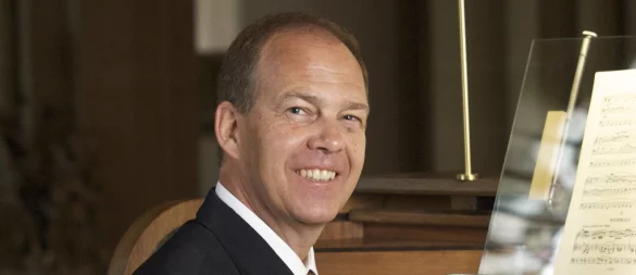 Mit einem fulminanten Orgelkonzert hat sich der ehemalige Kirchenmusikdirektor des Herforder Münsters und künstlerische Leiter des Herforder Orgelsommers, Stefan Kagl, aus Ostwestfalen-Lippe verabschiedet. - © JS.Kodell