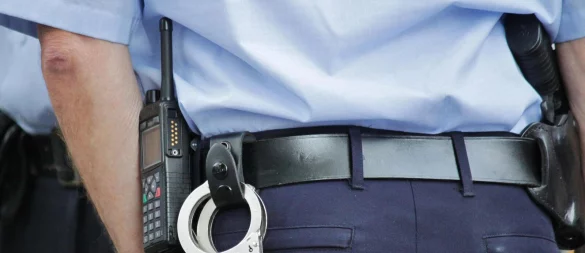 Für einen Trickdiebstahl bei einer Detmolder Seniorin sucht die Polizei nun Zeugen. - © Symbolbild: Pixabay