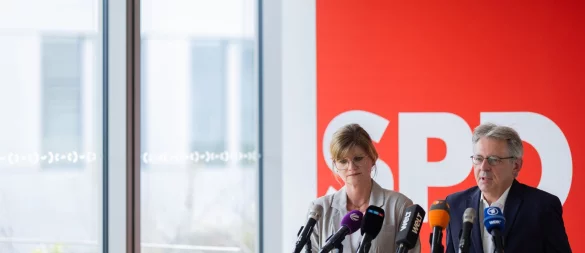 Sarah Philipp und Achim Post, Vorsitzende der nordrhein-westfälischen SPD. - © Rolf Vennenbernd/dpa