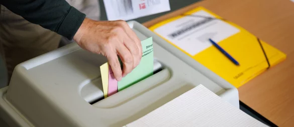 Lippe hat erneut gewählt: Wer gewinnt die Stichwahl? - © Friso Gentsch/dpa