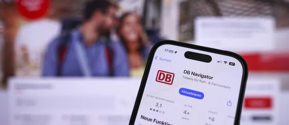 Am 19. Mai 2025 wird das Landgericht Frankfurt über die Rechtmäßigkeit der Datenverarbeitung in der Bahn-App DB Navigator entscheiden. - © picture alliance/dpa