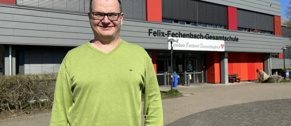 Thomas Friebertshäuser, Schulleiter der Felix-Fechenbach-Gesamtschule (FFG) in Leopoldshöhe, unterrichtete bereits an mehreren lippischen Schulen – darunter in Lemgo und Blomberg. - © Anna Lena Hinder