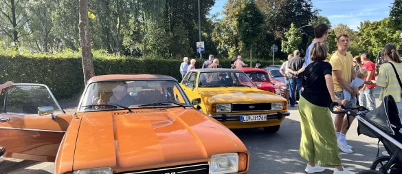 Etwa 700 historische Fahrzeuge gab es beim 11. Oldtimertreffen der Oldtimerfreunde Blomberg zu bestaunen. - © Seda Hagemann