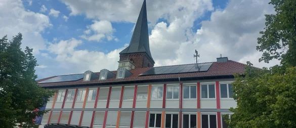 Frischer Wind zieht ins Lügder Rathaus ein: Einige neue Gesichter kommen in der kommenden Wahlperiode in den Rat hinzu. Mit den Grünen wird künftig auch eine neue Fraktion vertreten sein. - © Archivfoto: Michaela Weiße