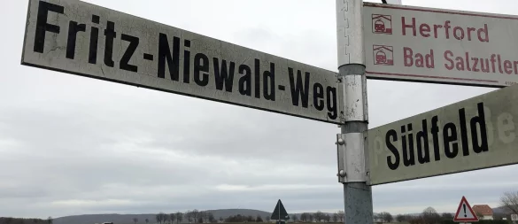 Der Fritz-Niewald-Weg wird für eine neue Anbindung des Südfelds zu einem Kreisel auf der Lockhauser Straße verschwenkt. - © Sven Kienscherf