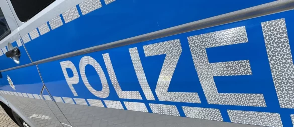 Aufgeheizte Stimmung herrschte am Flughafengelände im Kreis Paderborn - dort kam es zu Streit zwischen zwei Gruppen. - © Jens Reddeker