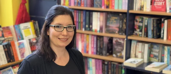 Janna Gilbert hat unter dem Pseudonym "J. Luhber" eine Fantasy-Romane veröffentlicht, die auch in der örtlichen Buchhandlung Brückmann angeboten werden. - © Sandra Castrup