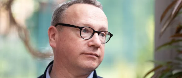 NRW-Justizminister Benjamin Limbach (Grüne) sieht den Zeitpunkt gekommen, ein Verbotsverfahren der AfD vorzubereiten. - © Oliver Krato