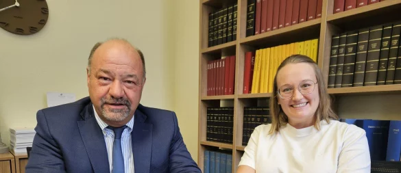 Wolf-Dieter Töller, Rechtsanwalt und Notar, und seine Kanzlei-Kollegin Anna-Luise Burg, Fachanwältin für Erbrecht, klären über die Tücken bei Testamenten auf. - © Janet König