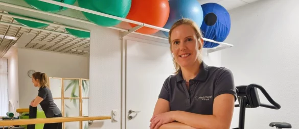 Viel sitzen, wenig Bewegung: Das ist Gift für den Körper, weiß Jennifer Marbach, Inhaberin der Physiotherapie am Park in Horn-Bad Meinberg. Sie hat vier wertvolle Tipps auf Lager. - © Kirsten Fuhrmann