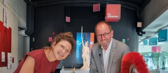 LZ-Redakteurin Yvonne Glandien trifft Landesverbandsvorsteher Jörg Düning-Gast im Hermanneum. - © Kirsten Fuhrmann