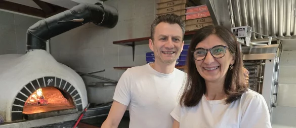 Michela Caliandro und Lebensgefährte Krunoslav Karalic wollen noch bis zum Ende des Jahres für ihre Gäste in der Pizzeria Alfano im Kreis Gütersloh da sein. - © Silke Derkum-Homburg
