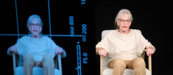 Die Holocaust-Überlebende Eva Weyl wird in einem Studio der TU Dortmund für ein Hologramm bei der Beantwortung von Fragen zu ihrem Leben gefilmt. Das Ergebnis ist bald in Essen bei den "Holo-Voices" zu sehen. - © Bernd Thissen/dpa