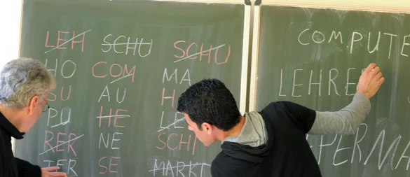 Deutschkurse der AWO gehören in den Kreisen Gütersloh und Herford künftig der Vergangenheit an. Andere Träger könnten folgen. - © picture alliance / dpa