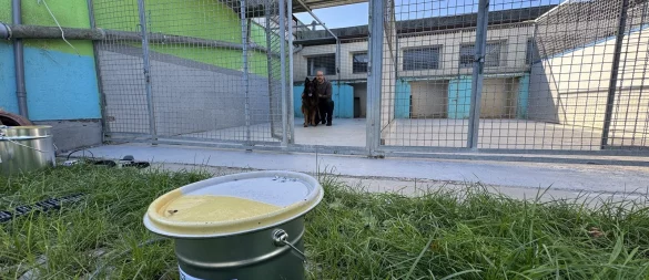 Björn Schakat in der Quarantänestation, die derzeit ausgebaut wird. - © Sven Kienscherf