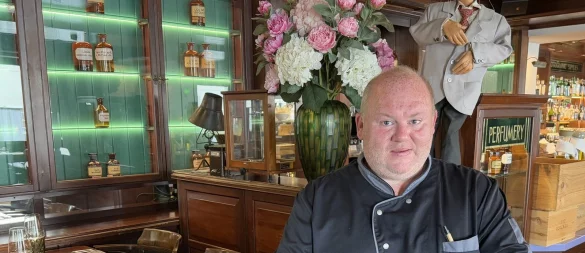 Andreas Peter-Kerstin ist seit April Küchenchef im Restaurant "The Pharmacy" im Lippischen Hof Bad Salzuflen. - © Carolin Nieder-Entgelmeier