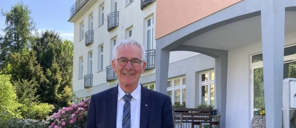 Reinhard zum Hebel hat die St. Elisabeth Stiftung rund zwölf Jahre geleitet. Jetzt geht er in den Ruhestand. - © Cordula Gröne