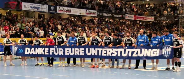 Den häufig ausgesprochenen Dank für die tolle Zuschauerunterstützung brachten die TBV-Spieler nach dem Göppingen-Spiel auch in schriftlicher Form zum Ausdruck. - © Jörg Hagemann