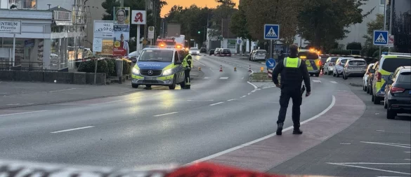 Die Polizei ermittelt aktuell nach einer Explosion an der Otto-Brenner-Straße in Bielefeld. - © Mike-Dennis Müller