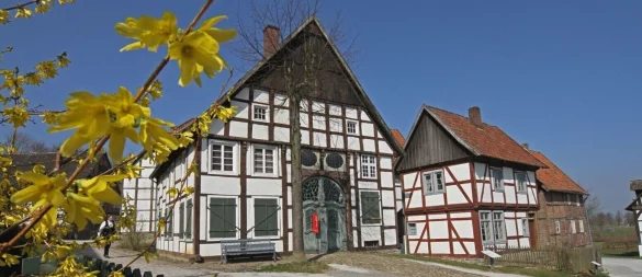 Ein Eindruck aus dem Paderborner Dorf im LWL-Freilichtmuseum Detmold. - © LWL/Robin Jähne