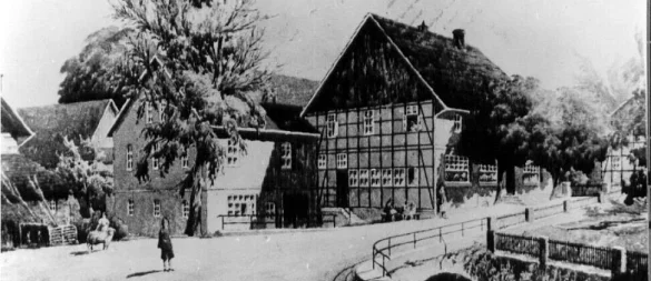 Der Lindenkrug in Almena war einst ein beliebter Treffpunkt. - © Sammlung Ulrike Frevert