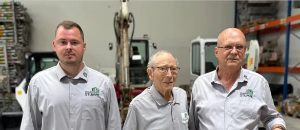 Drei Unternehmer-Generationen (von links): Roman, Eduard und Uwe Stumpe. Letzterer führt das Unternehmen derzeit in vierter Generation. - © Sascha Tegtmeyer