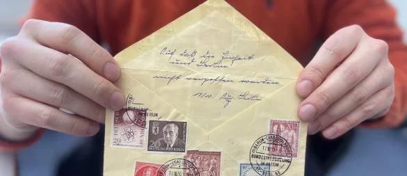 August Berlin, lippischer SPD-Bundestagsabgeordneter, verschickte am 17. Oktober 1955 den Brief mit den Sonderbriefmarken und der persönlichen Widmung. - © Silke Buhrmester