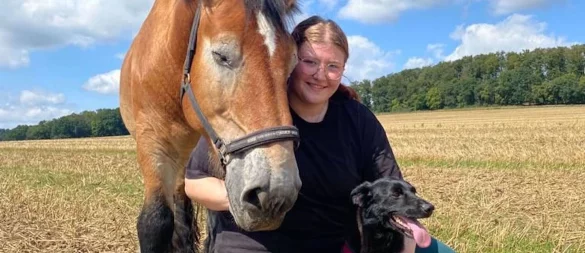 Jana Powell liebt Tiere und würde gern wieder reiten. - © Bildrechte: Jana Powell