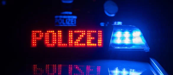 In Kachtenhausen ist nicht nur die Polizei zu einer groß angelegten Kontrolle angerückt. Auch der Zoll und Abfallexperten waren vor Ort - und das nicht umsonst, wie die Zahl der Knöllchen beweist. - © dpa