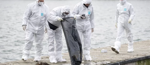 Ende 2012 wurden Leichenteile in Mülltüten am Maschsee bei Hannover gefunden. Die Polizei ermittelte damals und durchsuchte den See nach weiteren Tüten. - © picture alliance / dpa