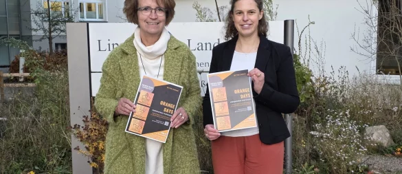 Die Pfarrerinnen Iris Beverung (links) und Mareike Lesemann organisieren einen Gottesdienst für die Opfer häuslicher Gewalt. Er beginnt am Sonntag, 23. November, um 17 Uhr in der Erlöserkirche. - © Bildrechte: Iris Beverung