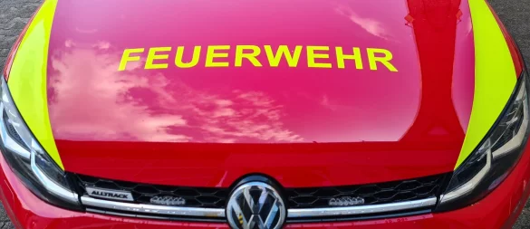 Die Feuerwehr ist im Einsatz. - © Nadine Uphoff