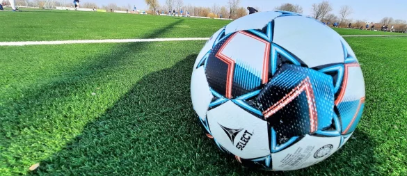 Der Ball rollte am 9. November in Bad Salzuflen ab der 22. Minute nicht mehr. - © Oliver König