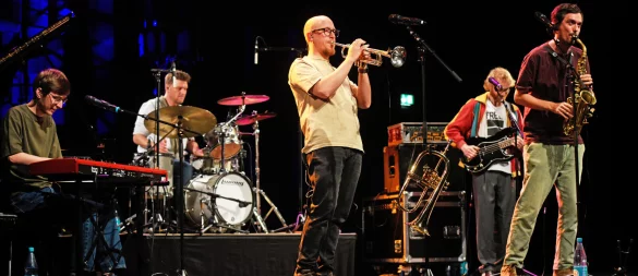 Die Band "Hans im Glück" hat im Detmolder Sommertheater ein emotionales Abschiedskonzert gegeben. - © Nicole Ellerbrake